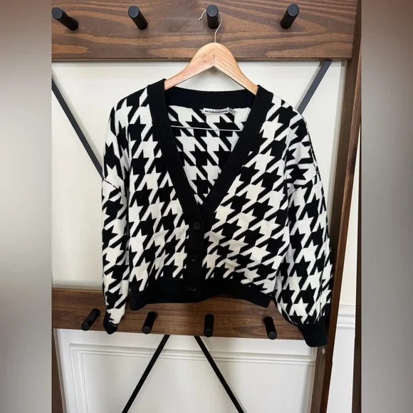 EUC size XS Alice + Olivia Zeina Houndstooth cardigan - Picture 2 of 4